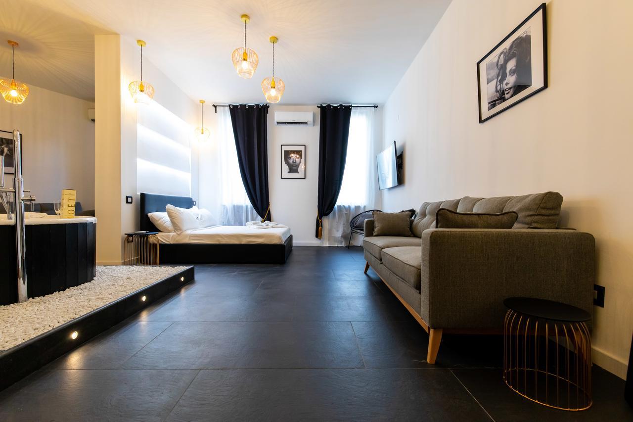 Muni Boutique Flat By Babylon Stay Neapel Exteriör bild
